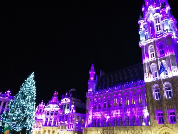 Piazza Bruxelles sotto Natale a novembre