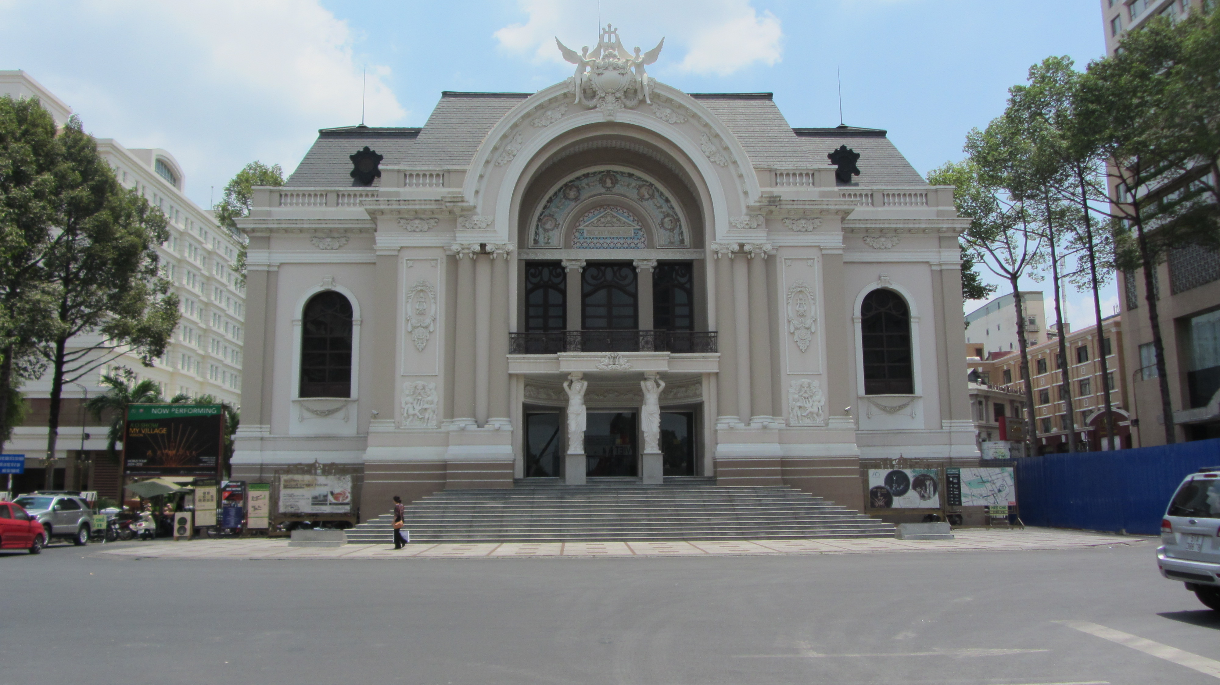 Opera House Ho Chi Mihn