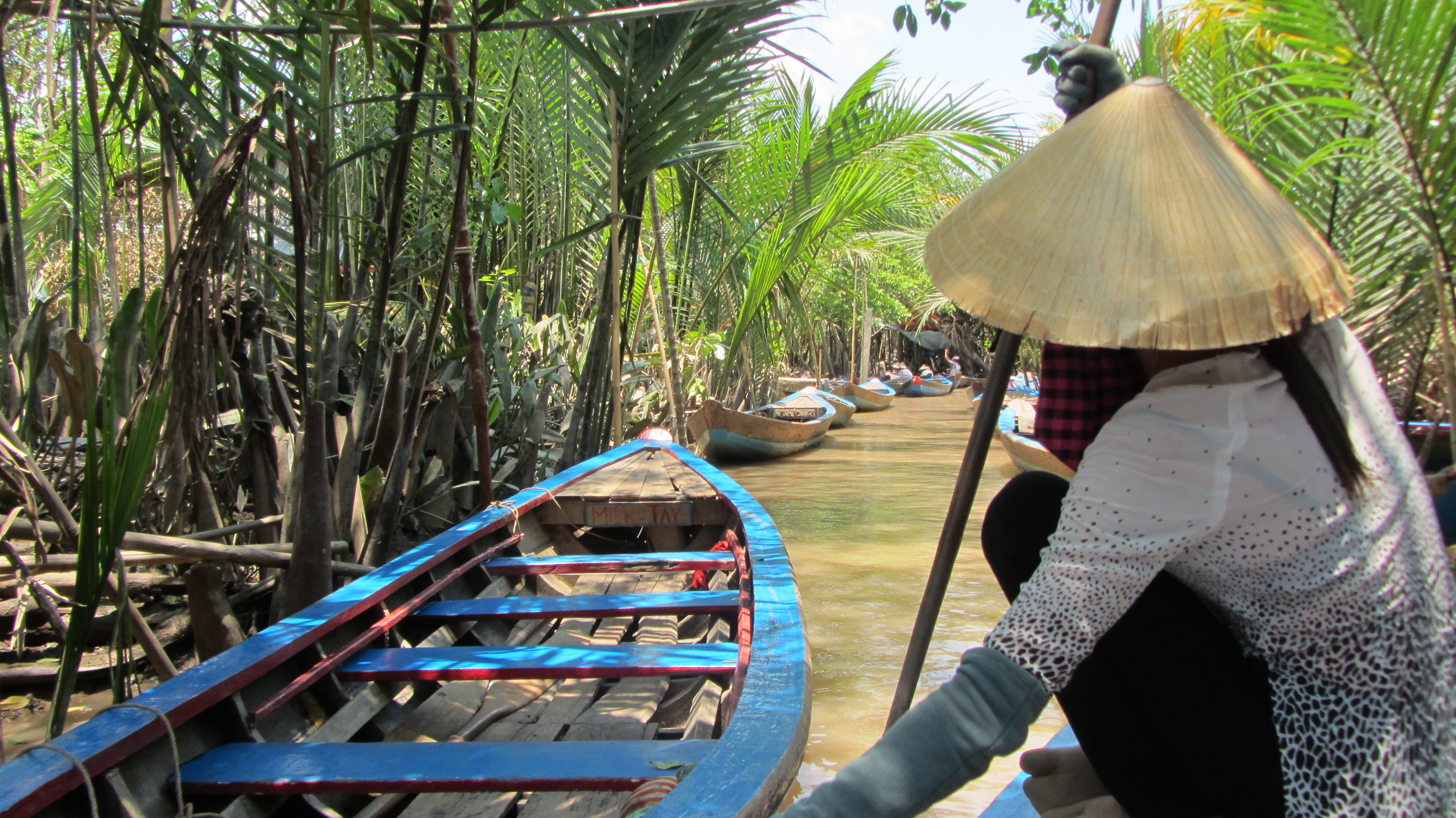 Un'imbarcazione tipica in un'isola del Mekong Delta