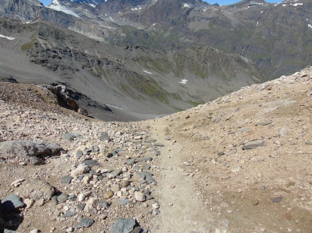 Discesa su pietraia dal Col Rosset