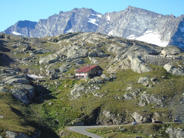 Rifugio Chivasso da lontano