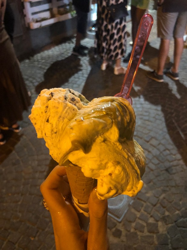 cono-gelato-gelateria-gelso-nero