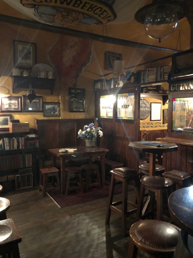 dirty nelly's pub celle ligure