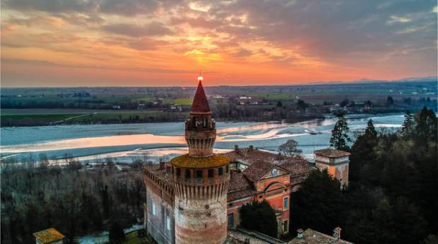 Castello di Rivalta drone